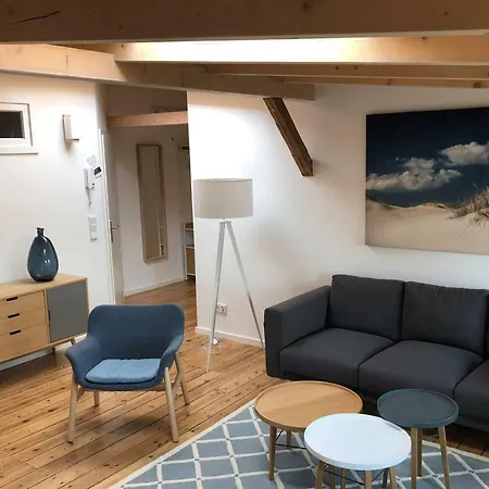 Ferienapartment Warnemuende 1 Апартаменты *