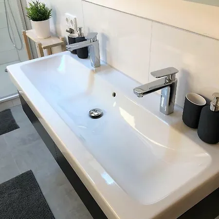 Апартаменты Ferienapartment Warnemuende 1 Росток